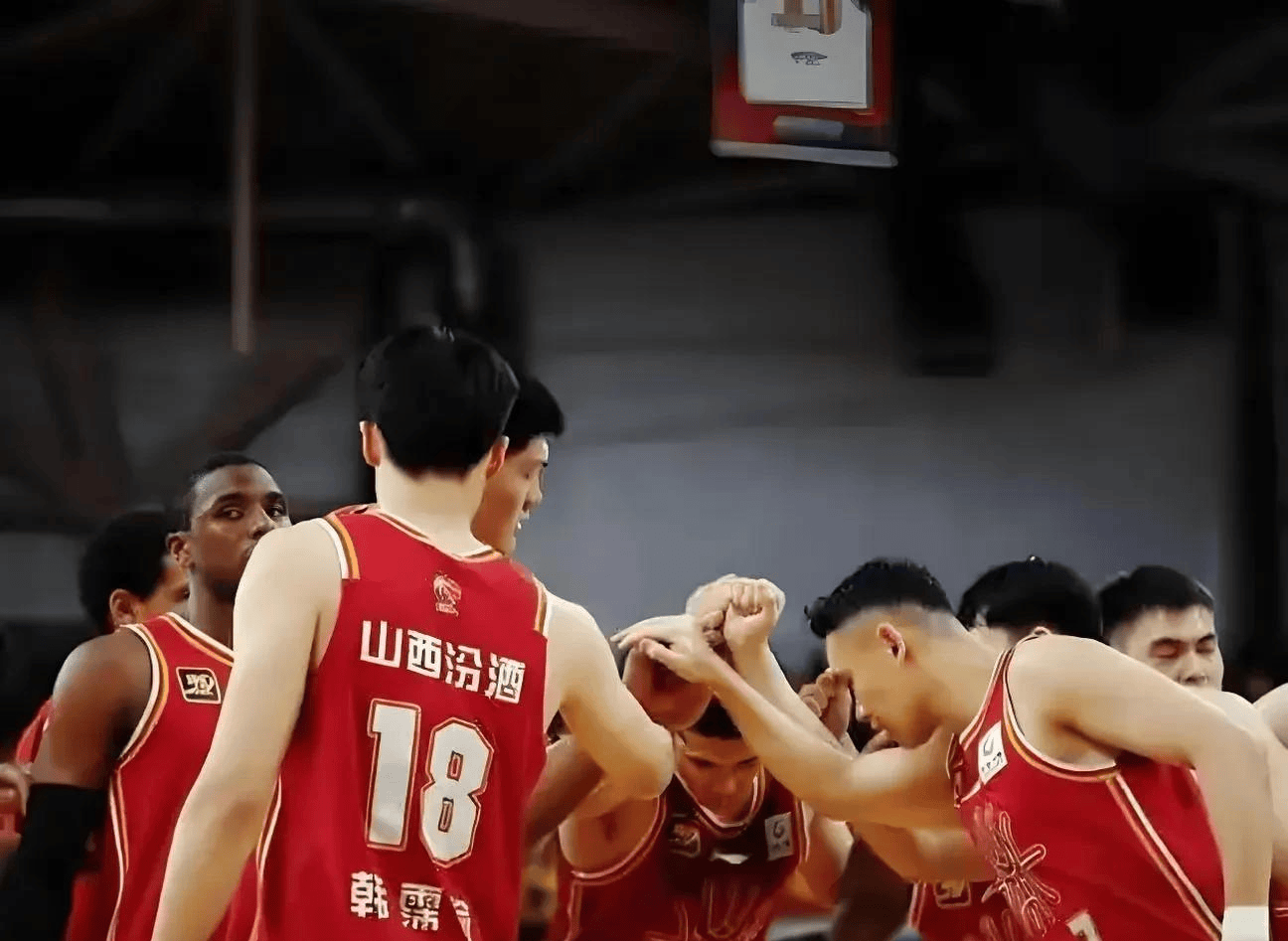 山西男篮晋级成功，粉丝点赞连连庆贺 