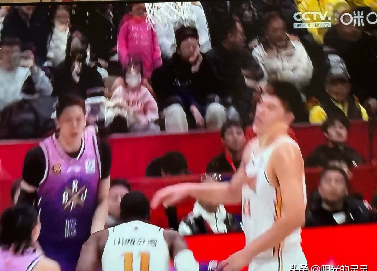 山西男篮晋级成功，粉丝点赞连连庆贺 