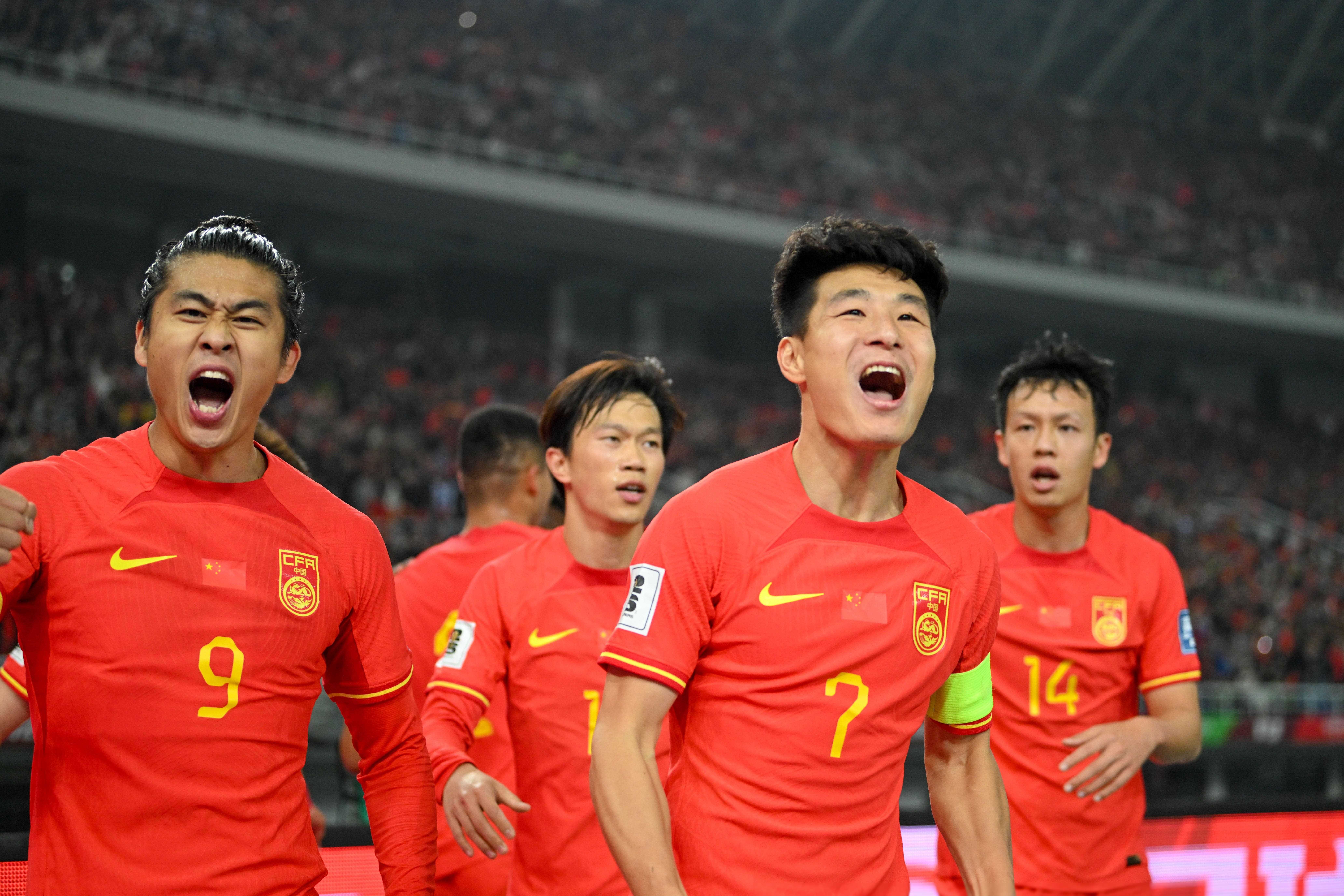 中国足球队国际赛事取得胜利 